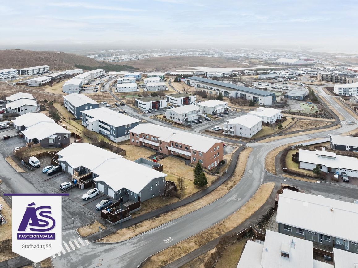 Þrastarás 18, 221 Hafnarfjörður