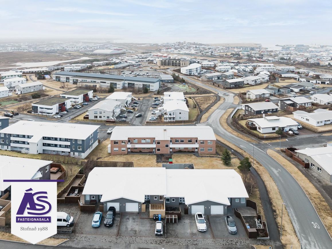 Þrastarás 18, 221 Hafnarfjörður