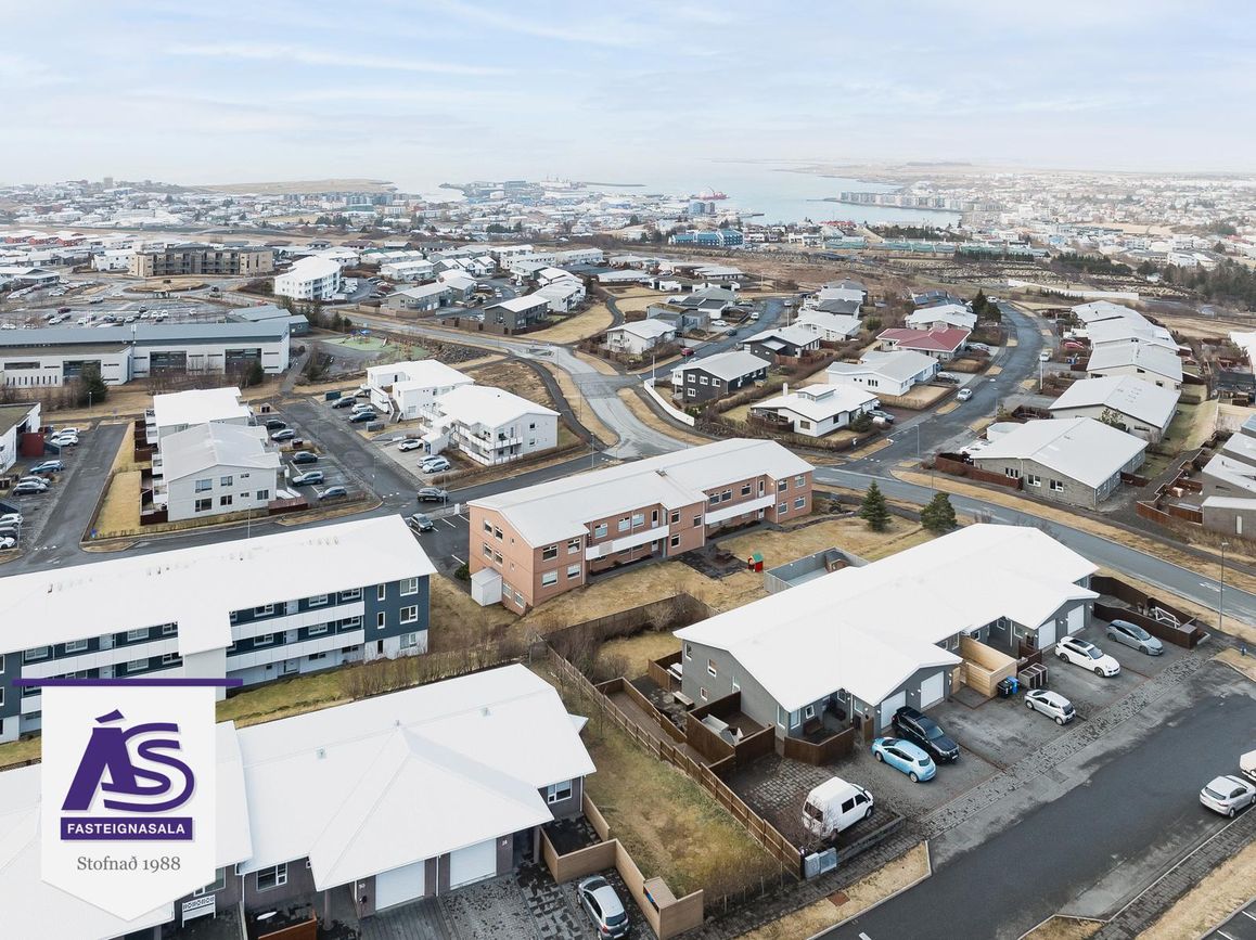 Þrastarás 18, 221 Hafnarfjörður