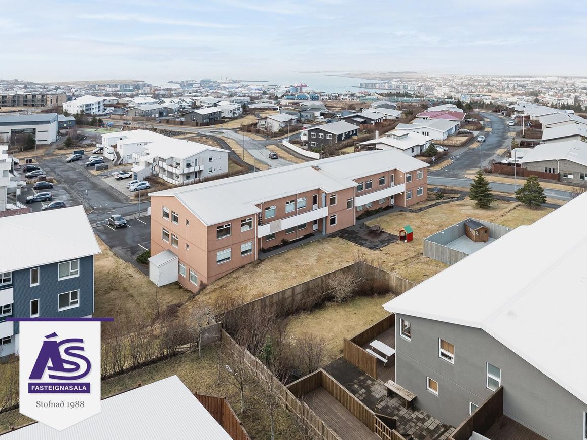 Þrastarás 18, 221 Hafnarfjörður