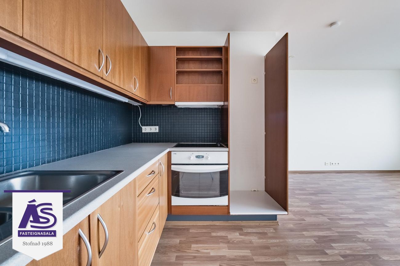 Þrastarás 18, 221 Hafnarfjörður