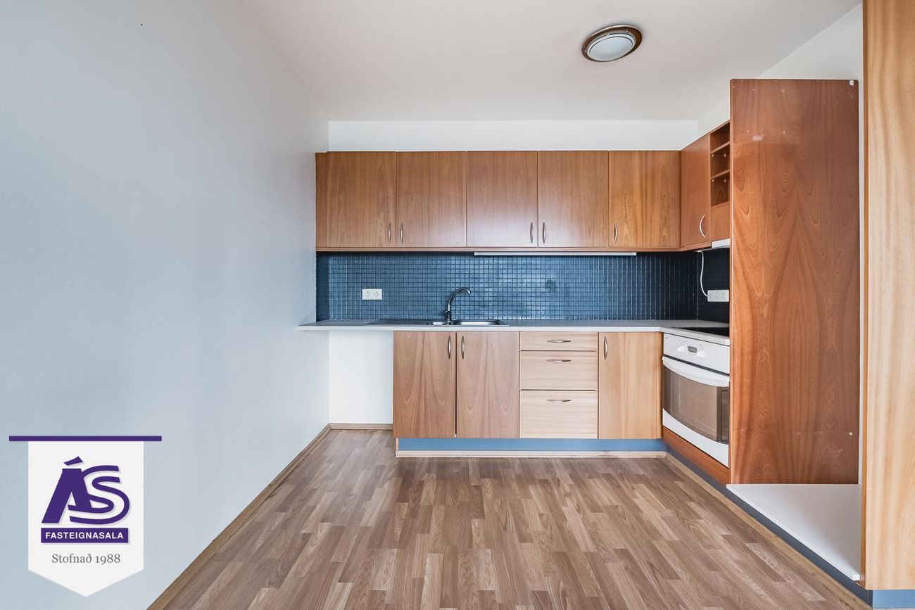 Þrastarás 18, 221 Hafnarfjörður