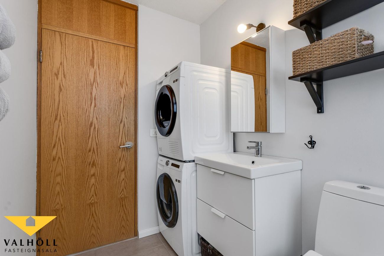 Furugrund 70, 200 Kópavogur