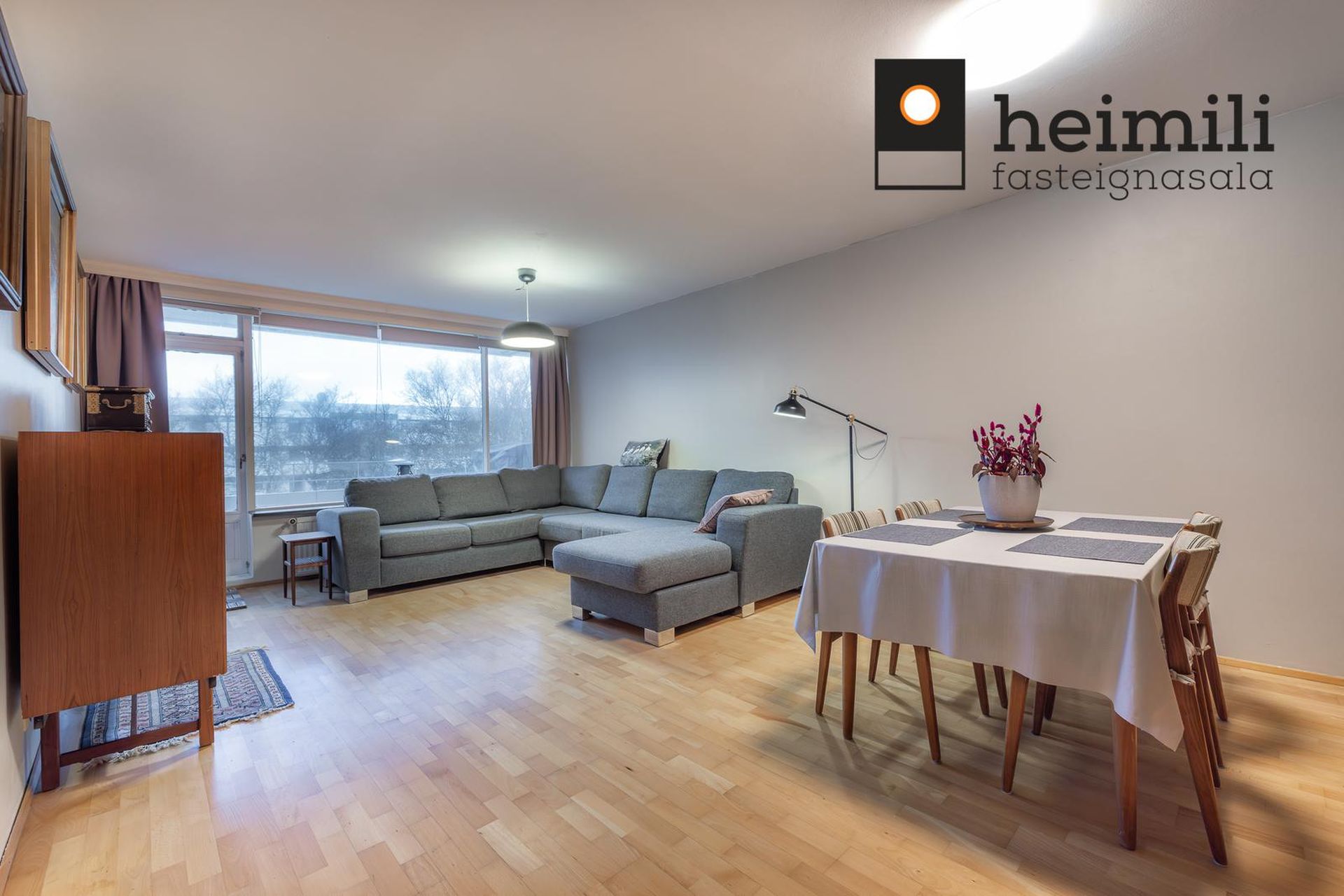 Hraunbær 196, 110 Reykjavík