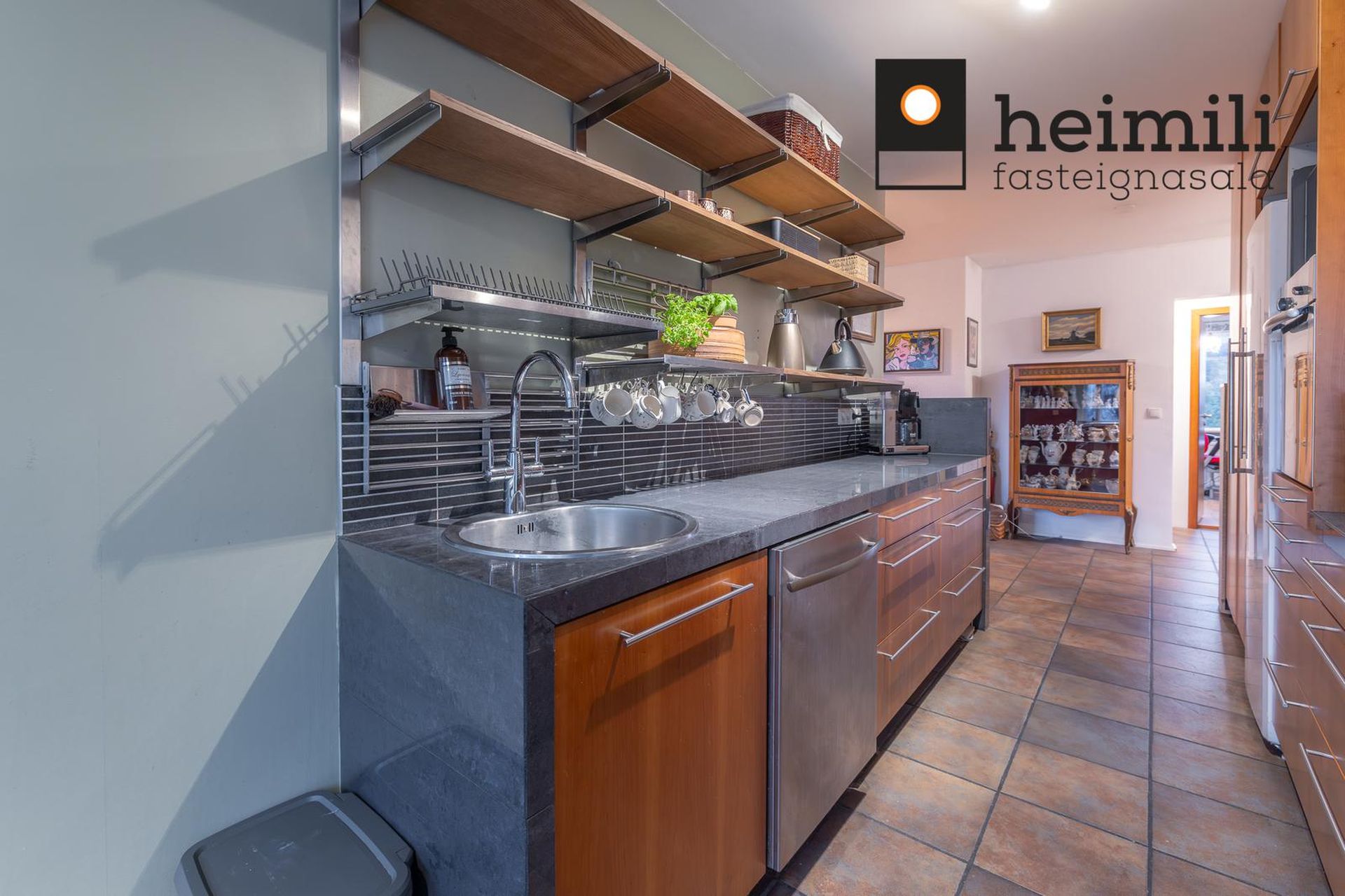 Hraunbær 196, 110 Reykjavík