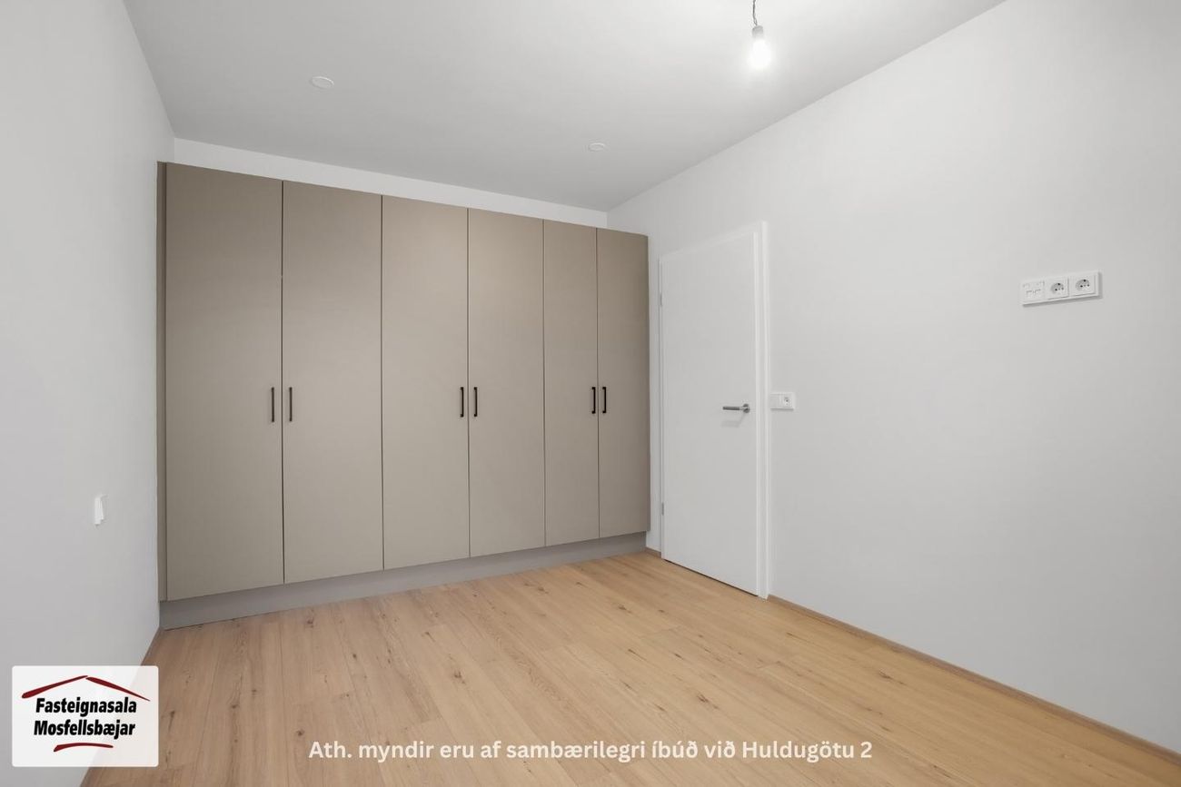 Huldugata 6, 270 Mosfellsbær