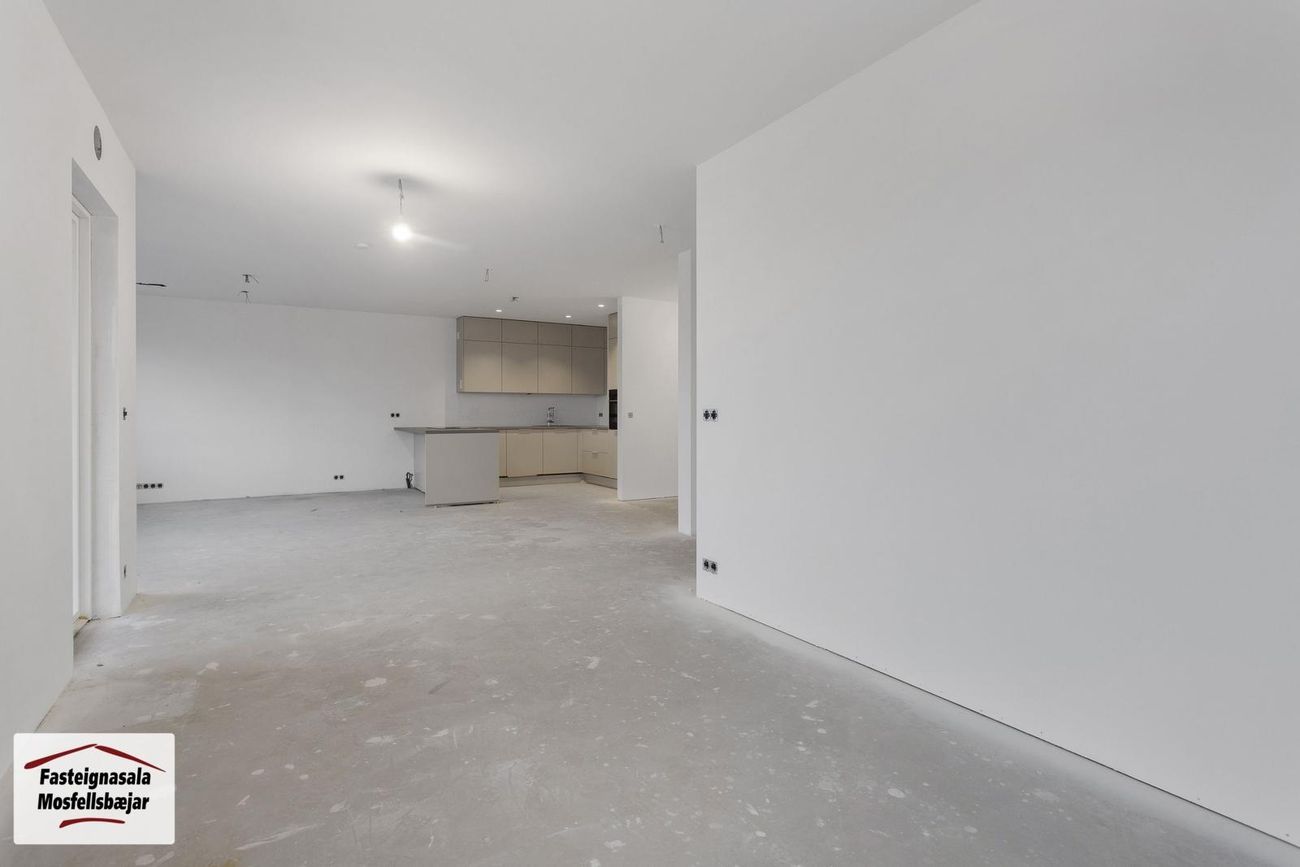 Úugata 8 - 0101, 270 Mosfellsbær