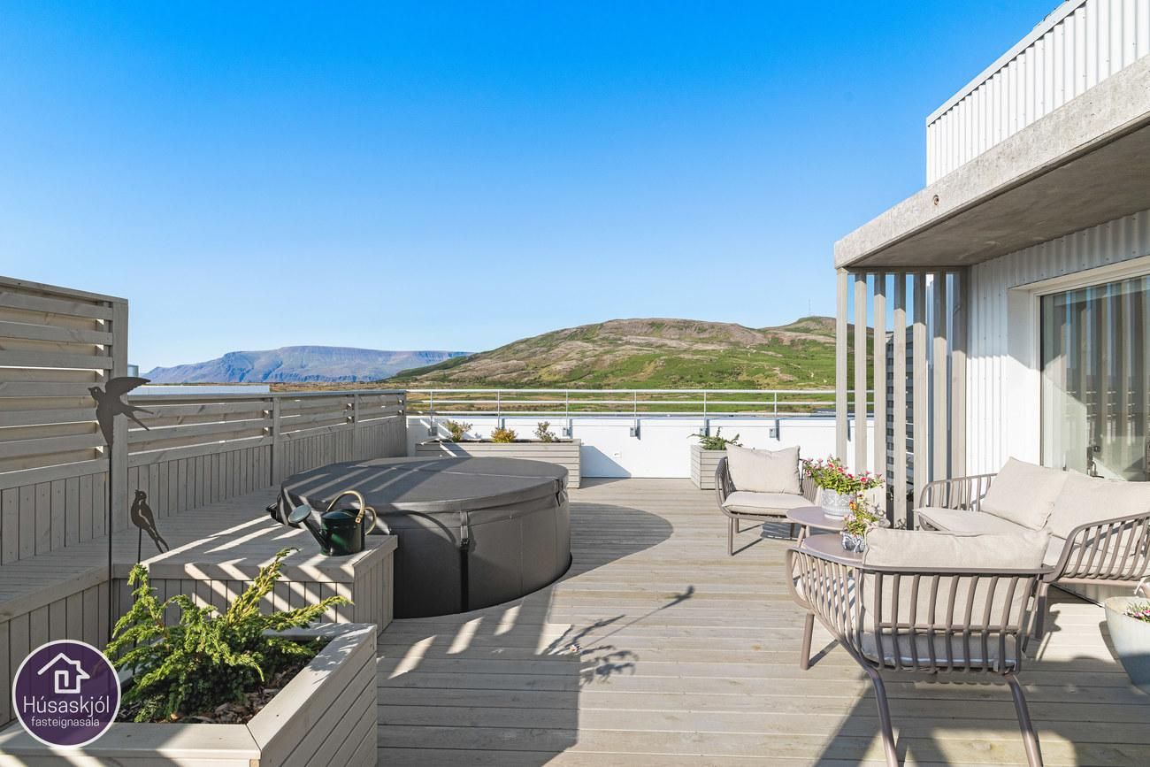 Rökkvatjörn 1, 113 Reykjavík