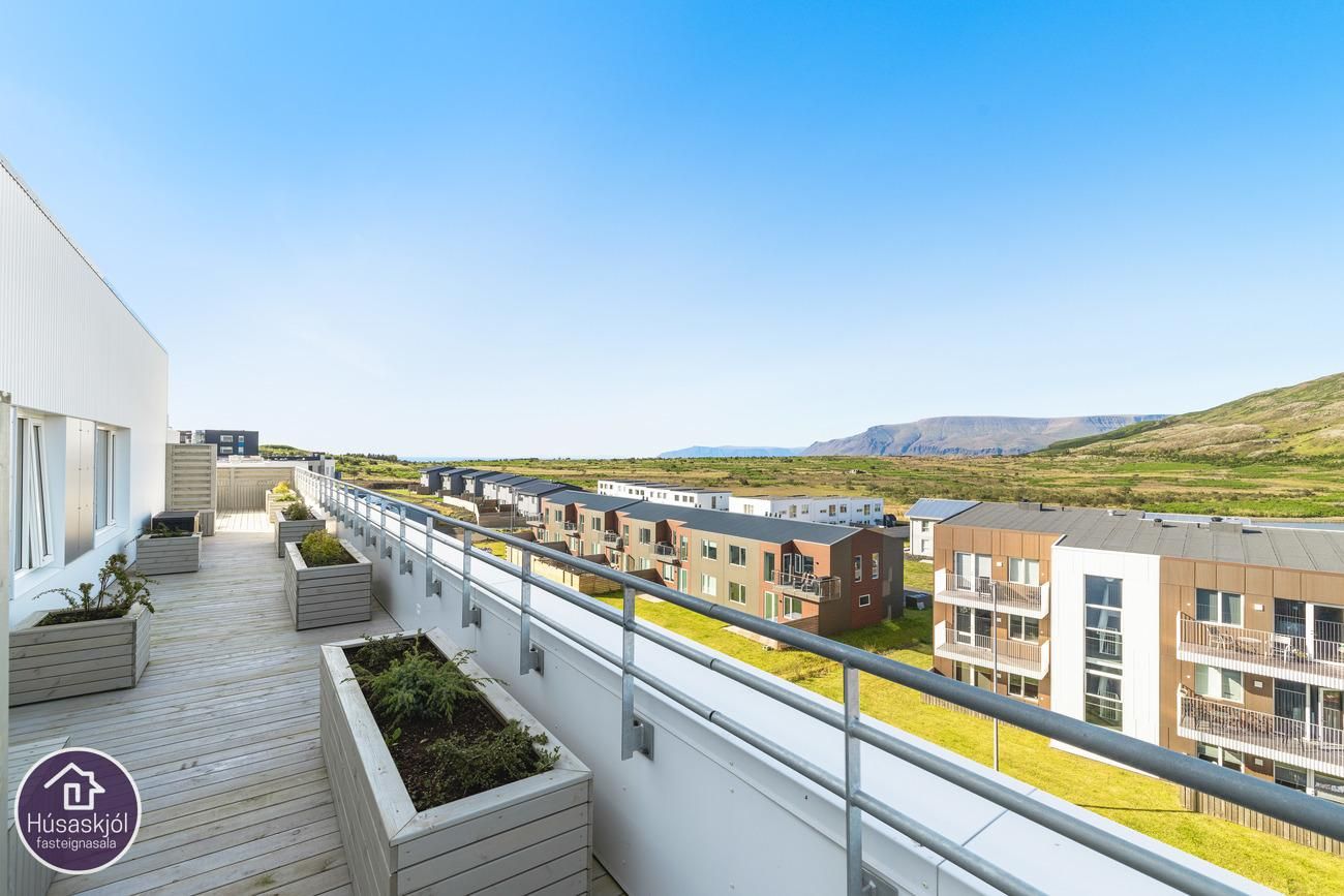 Rökkvatjörn 1, 113 Reykjavík