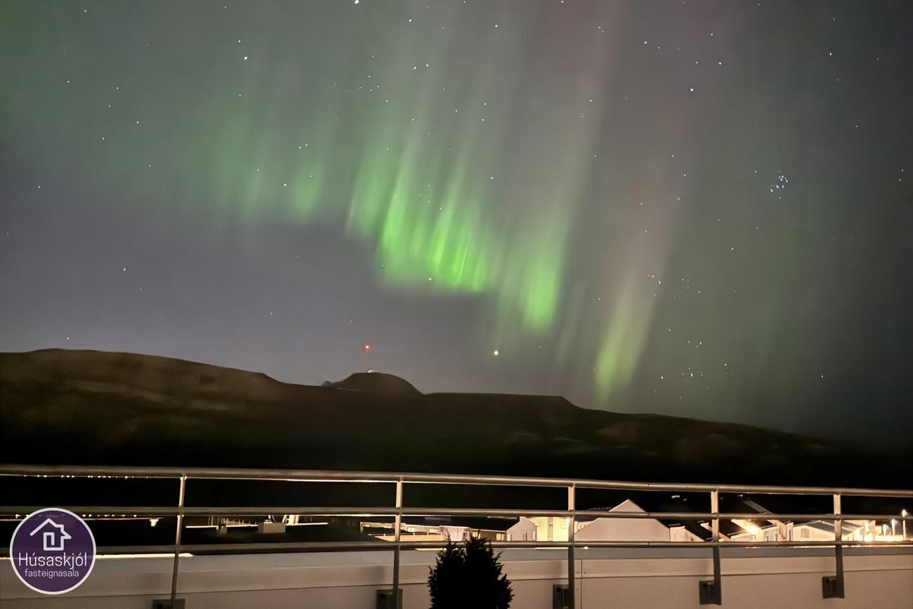 Rökkvatjörn 1, 113 Reykjavík