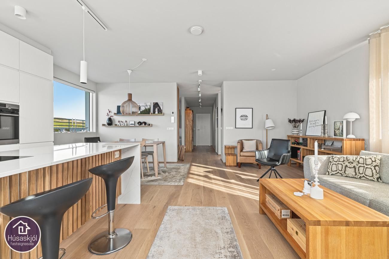 Rökkvatjörn 1, 113 Reykjavík