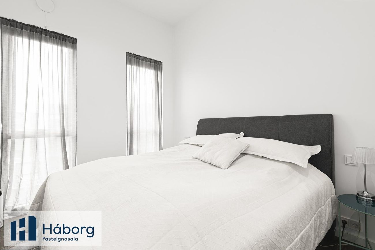 Grensásvegur 1D, 108 Reykjavík