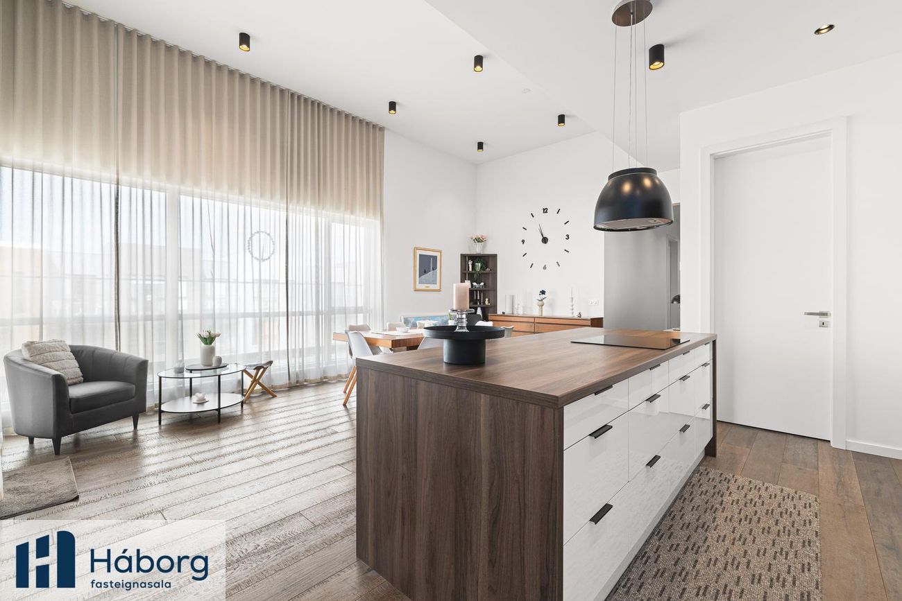 Grensásvegur 1D, 108 Reykjavík