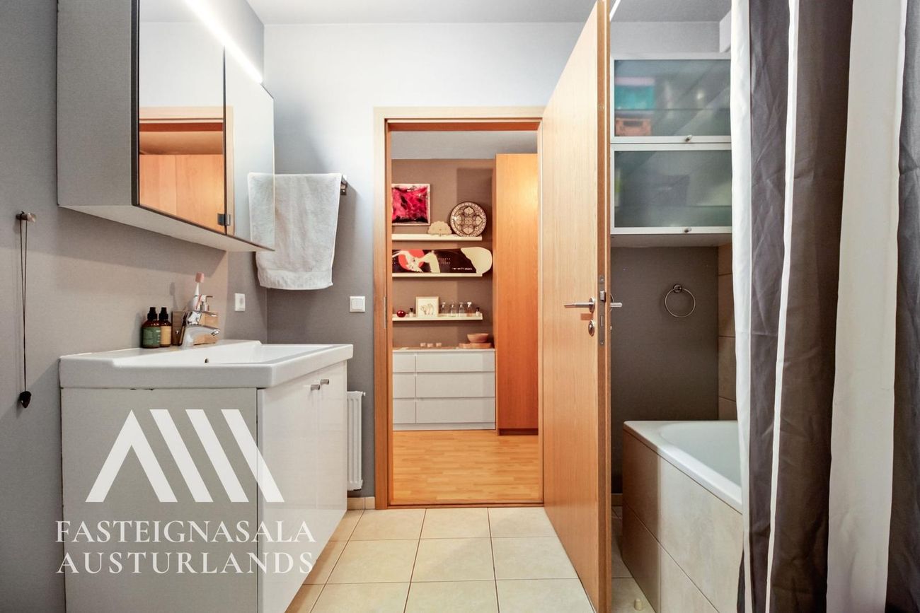 Melgerði 9 - 0204, 730 Fjarða