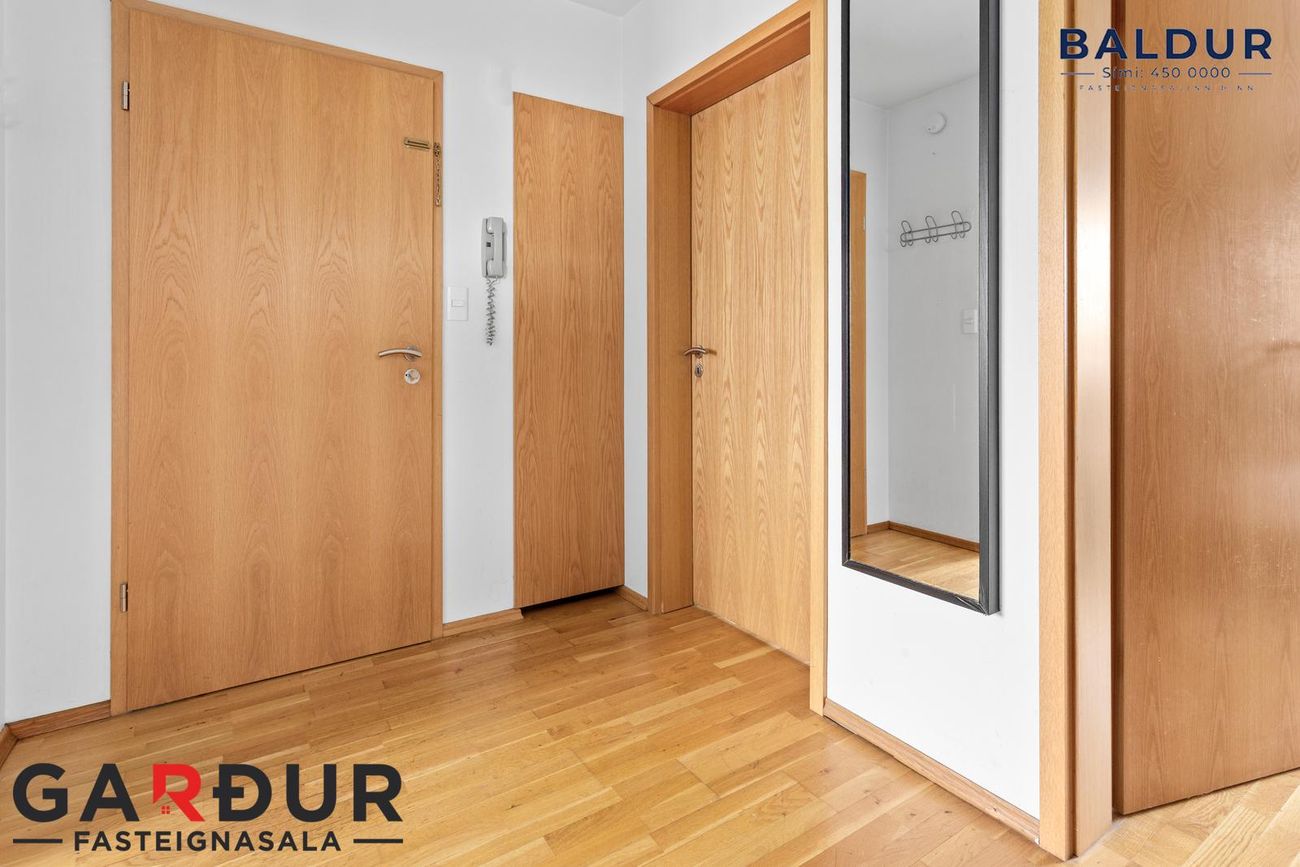 Hringbraut 107, 101 Reykjavík