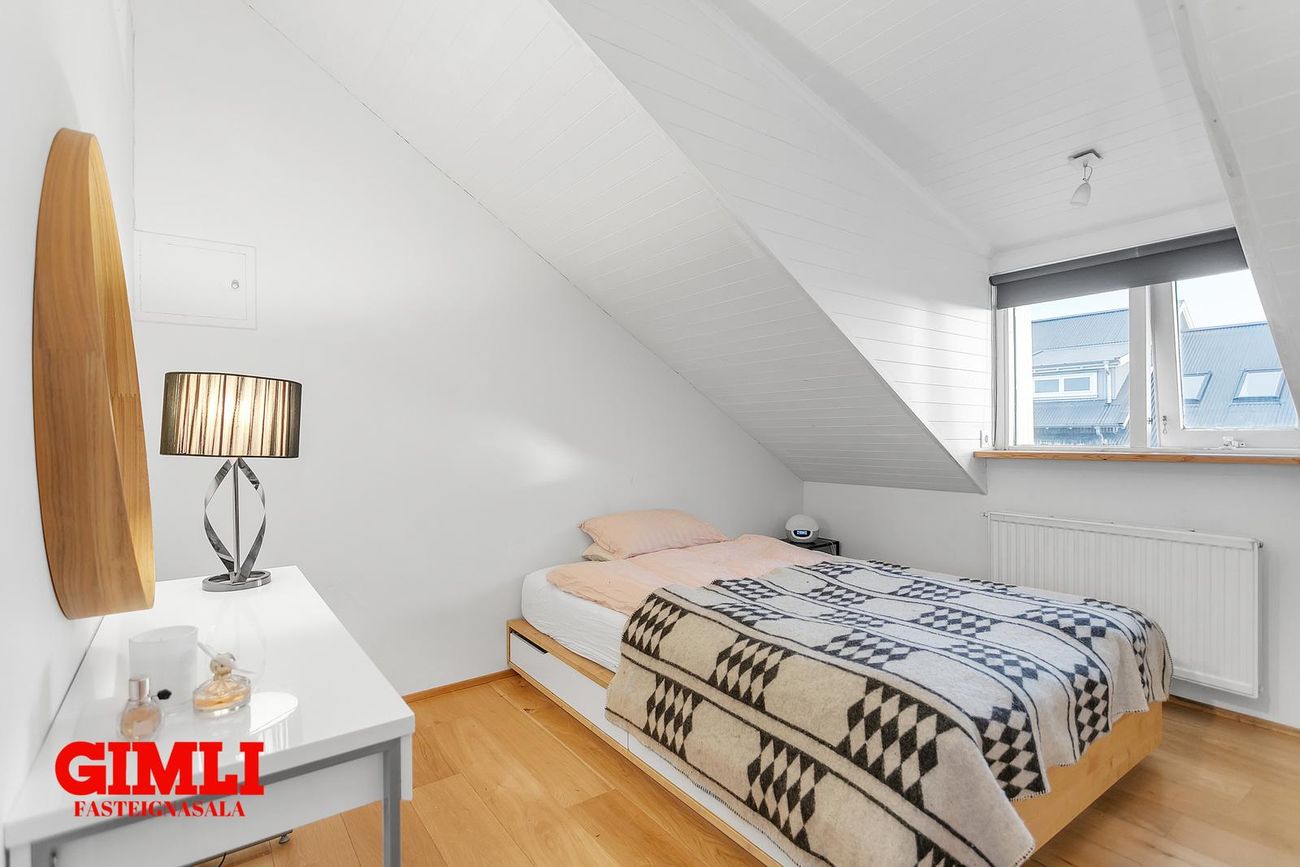 Bragagata 25, 101 Reykjavík