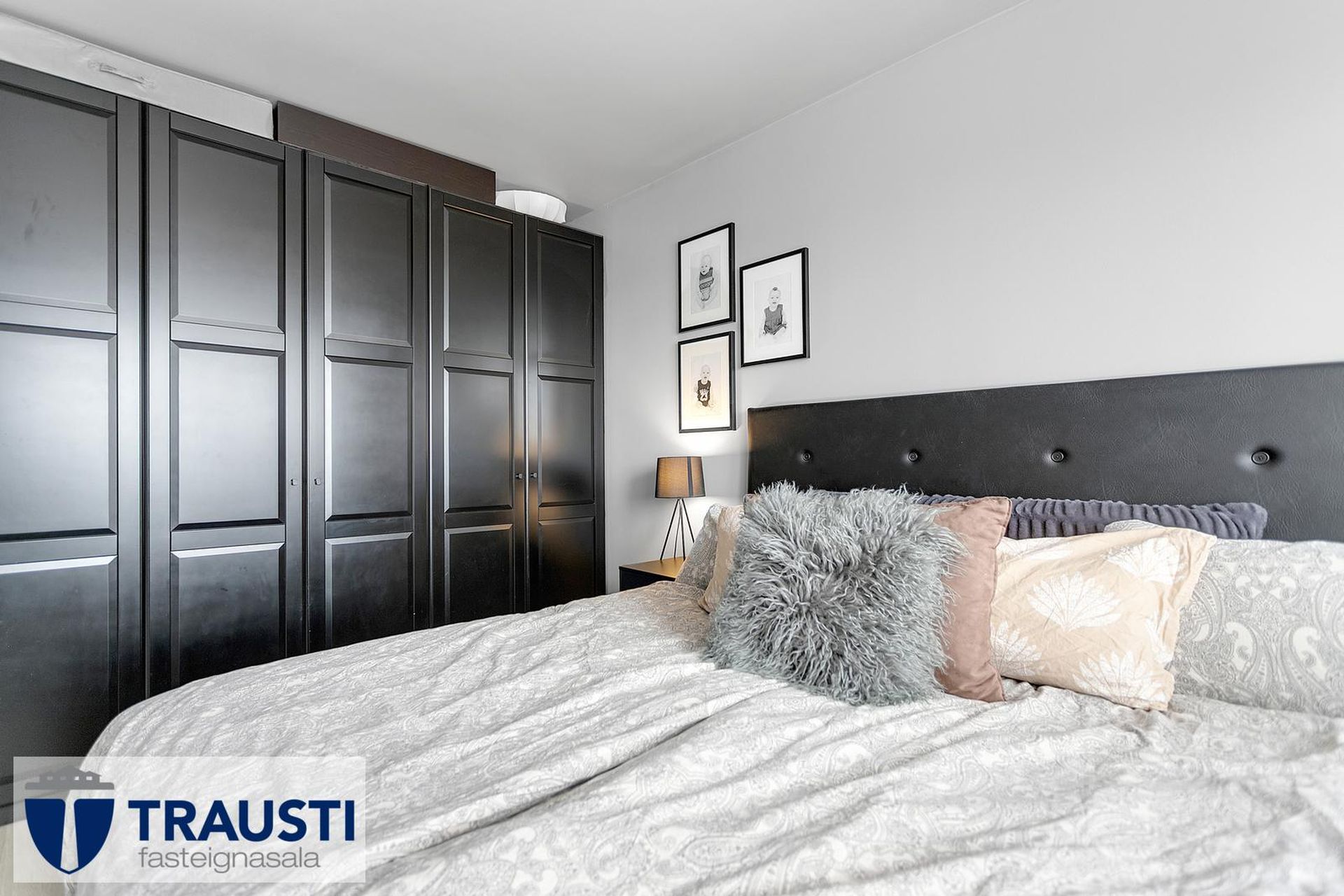 Þrastarás 75, 221 Hafnarfjörður