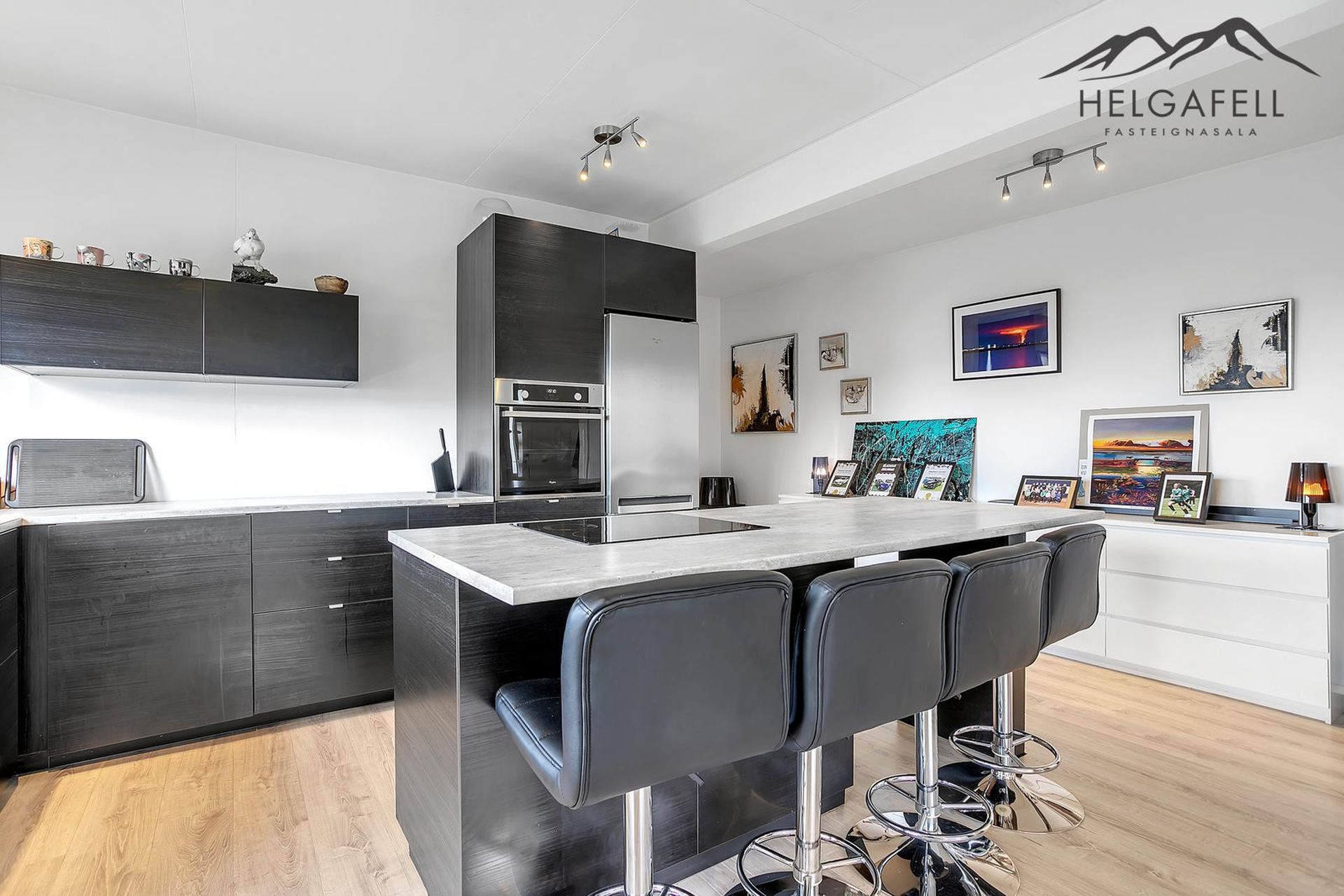 Kársnesbraut 93, 200 Kópavogur