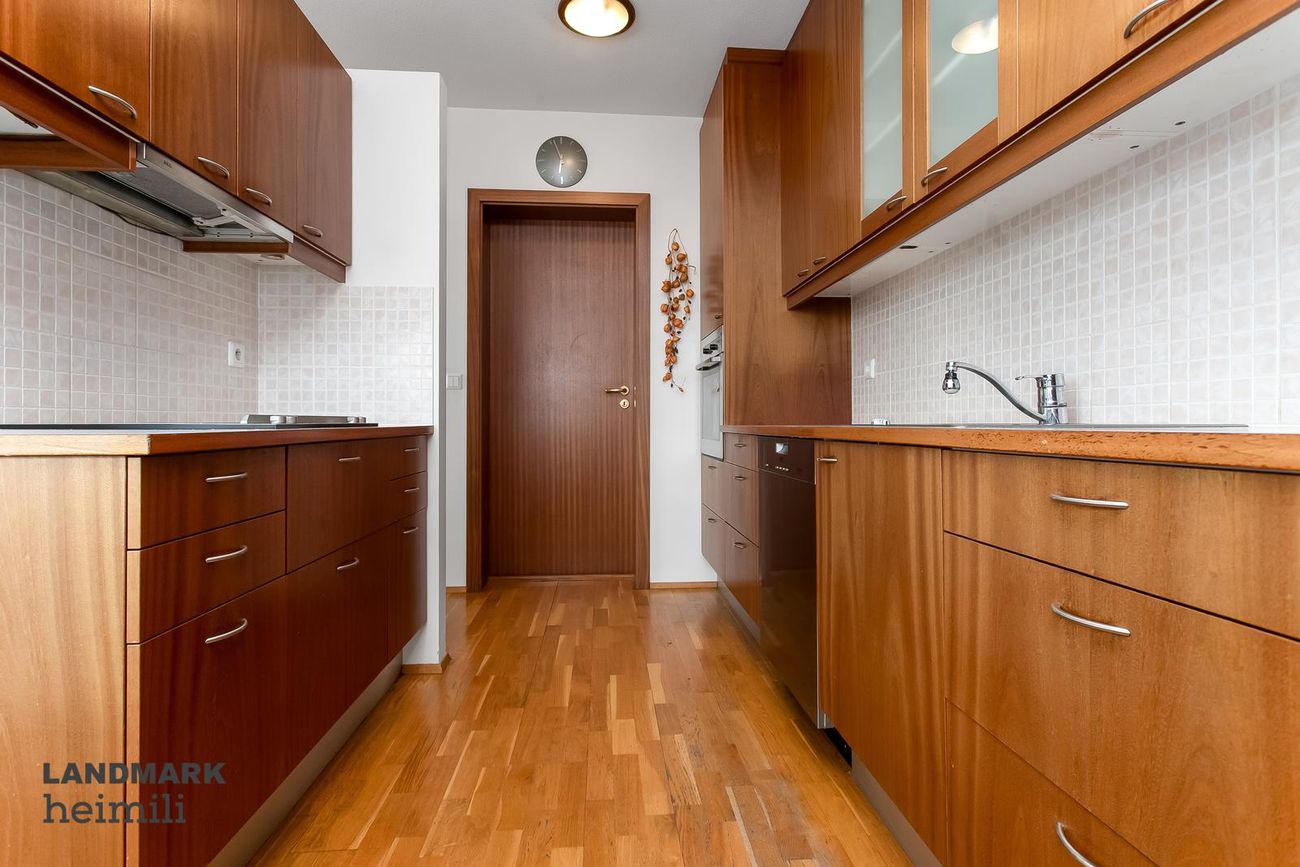 Barðastaðir 7, 112 Reykjavík