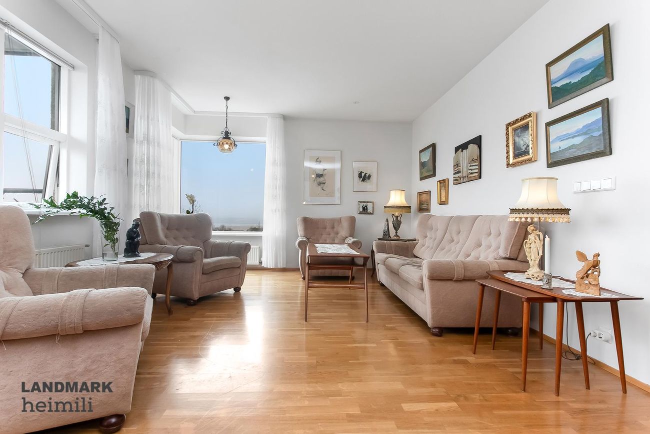 Barðastaðir 7, 112 Reykjavík