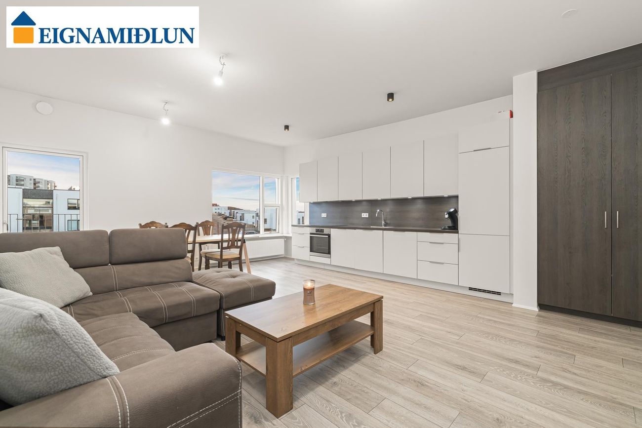 Lynggata 1, 210 Garðabær