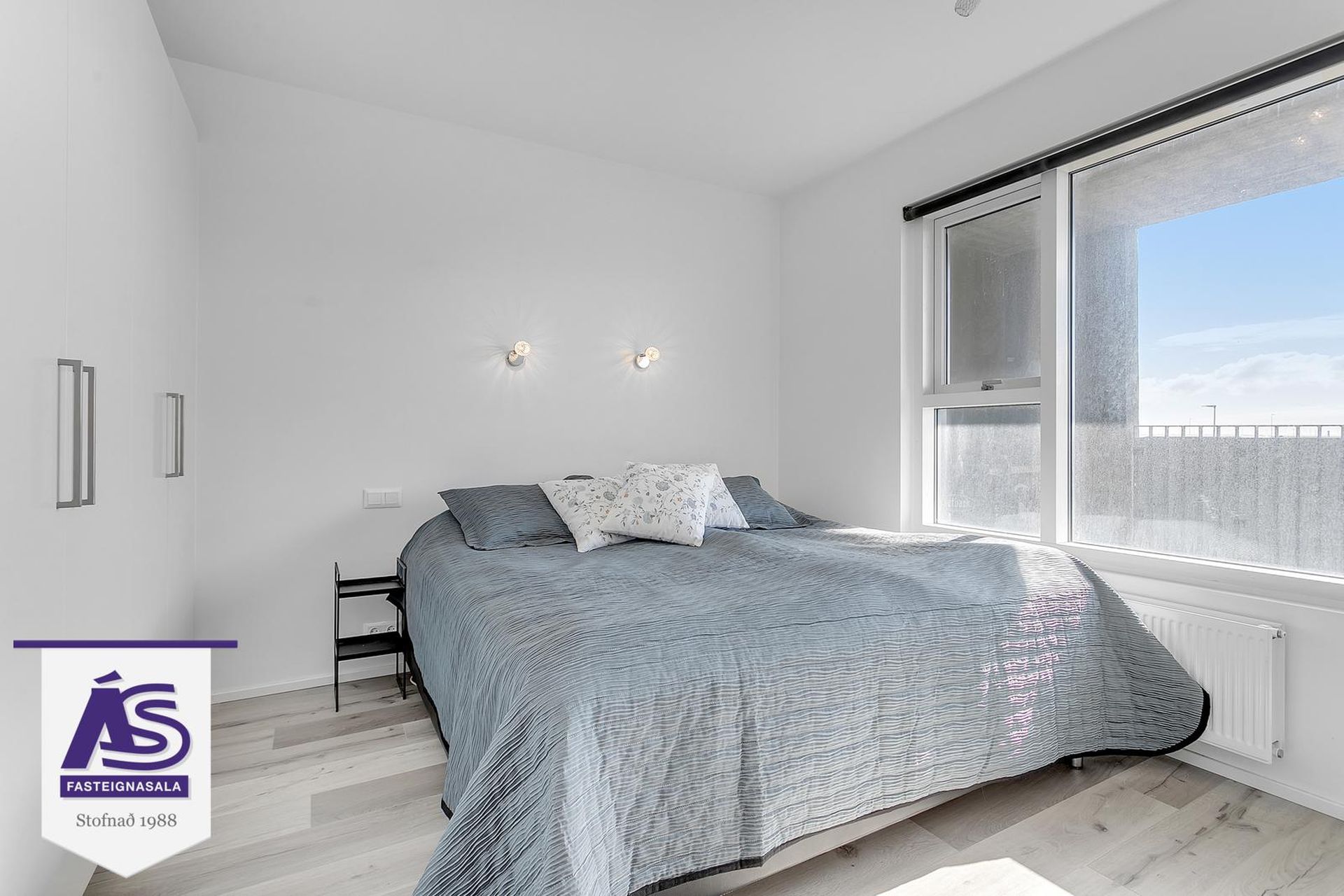 Dalsbraut 4, 260 Reykjanesbær