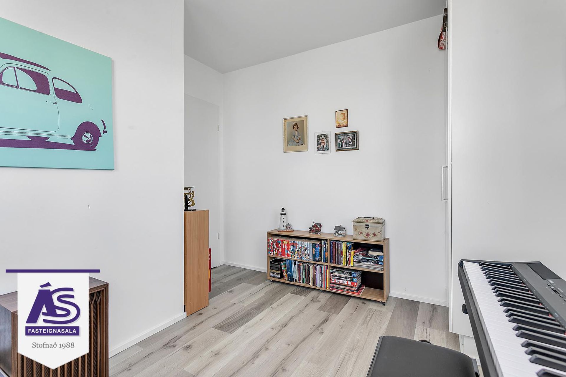 Dalsbraut 4, 260 Reykjanesbær