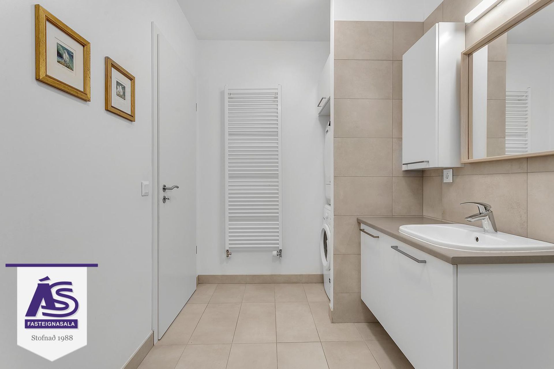 Dalsbraut 4, 260 Reykjanesbær