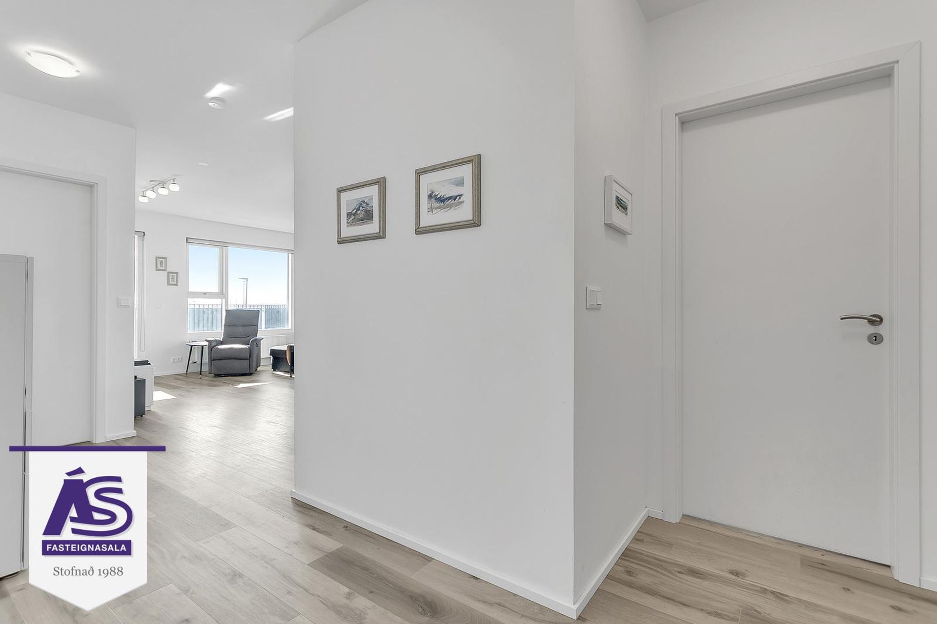 Dalsbraut 4, 260 Reykjanesbær