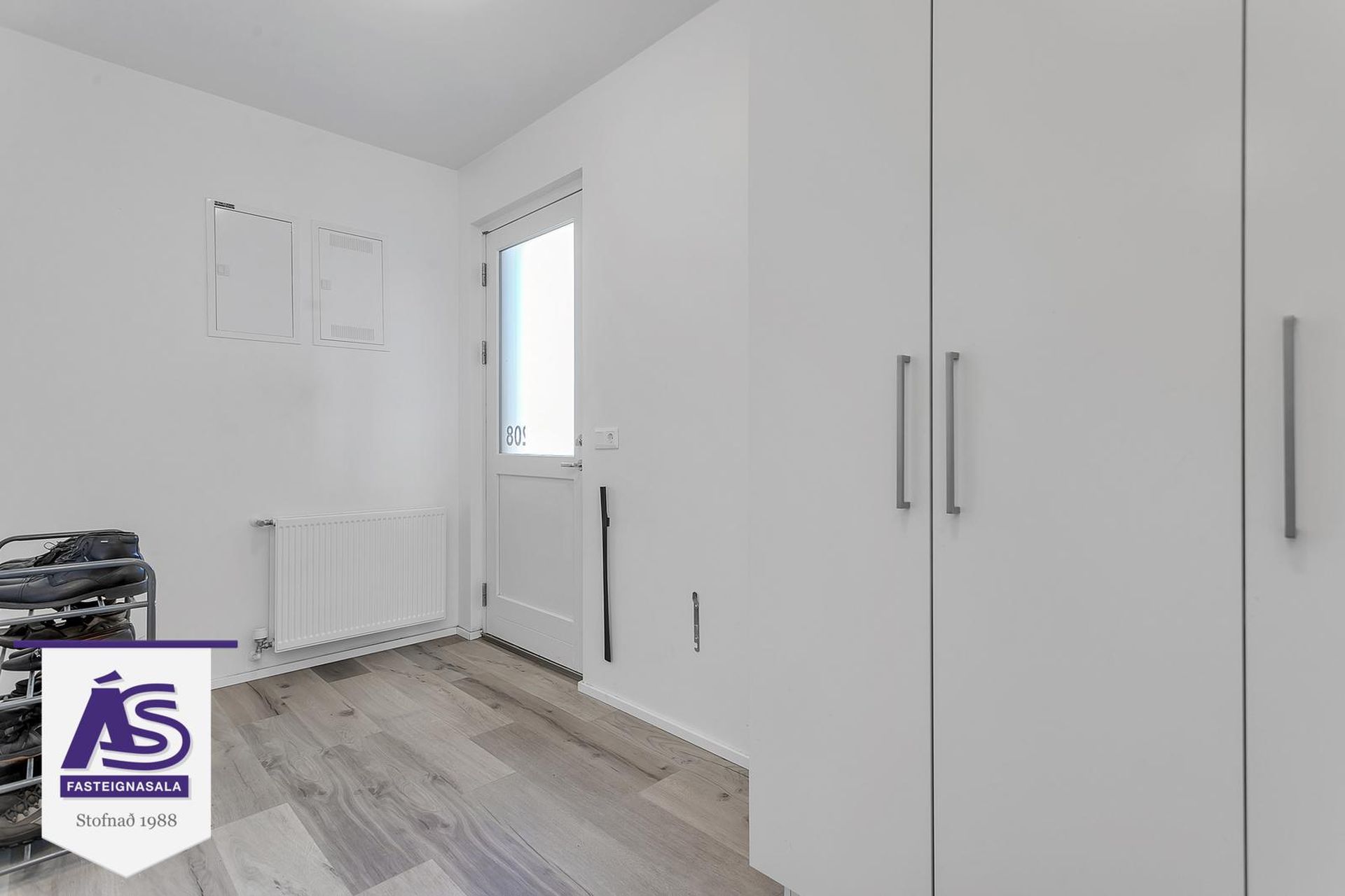 Dalsbraut 4, 260 Reykjanesbær