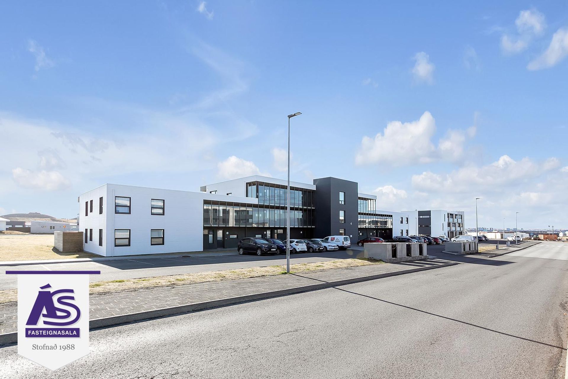 Dalsbraut 4, 260 Reykjanesbær