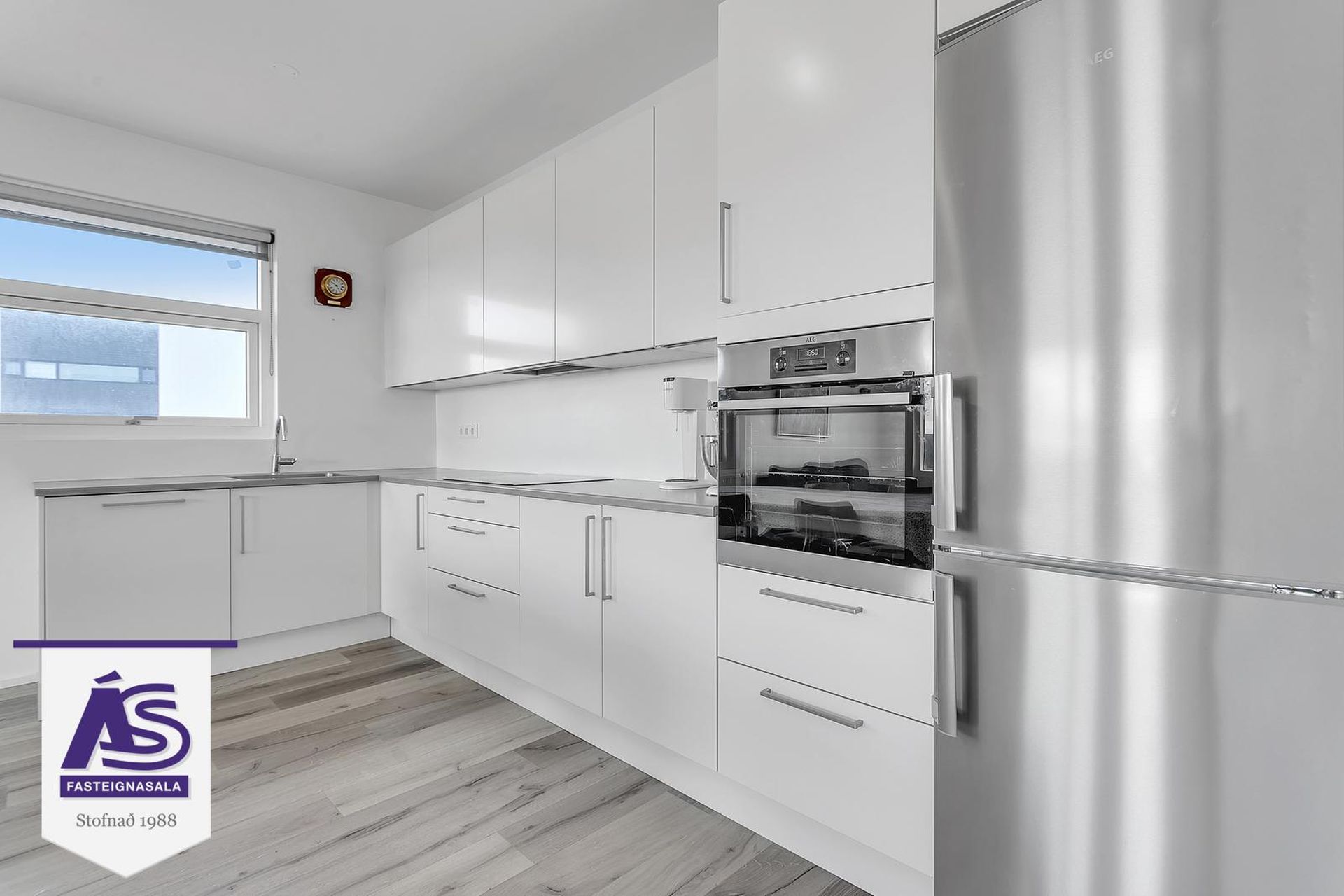 Dalsbraut 4, 260 Reykjanesbær