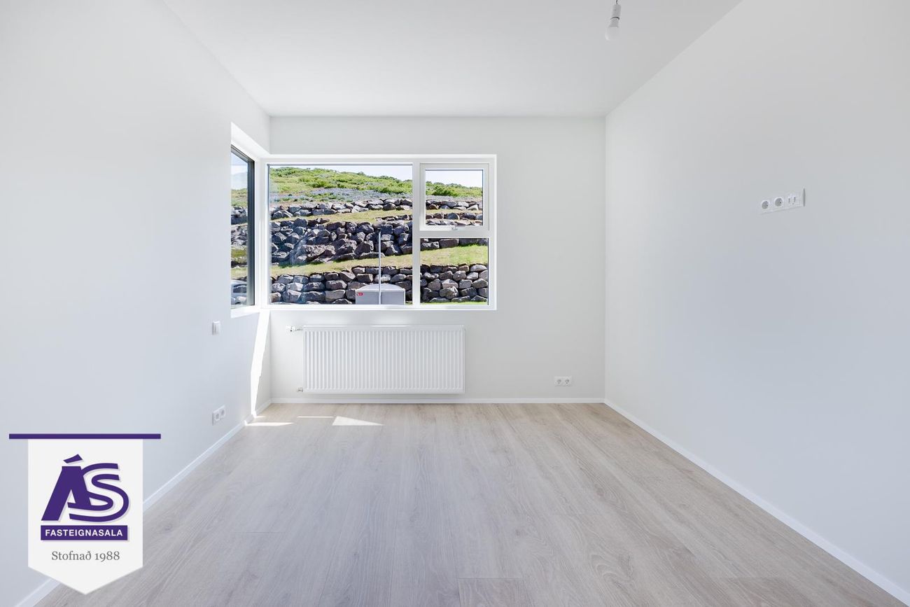 Baughamar 3, 221 Hafnarfjörður