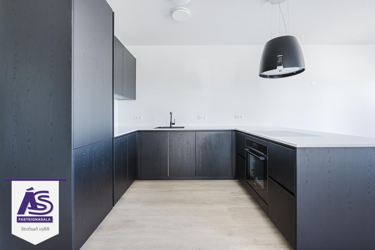 Baughamar 3, 221 Hafnarfjörður