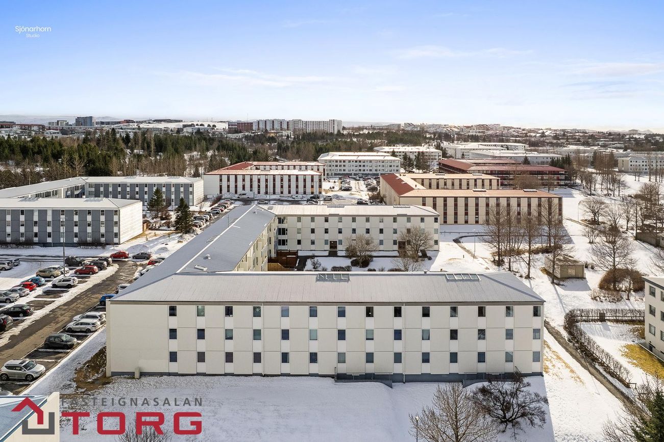 Grýtubakki 28 - 0202, 109 Reykjavík