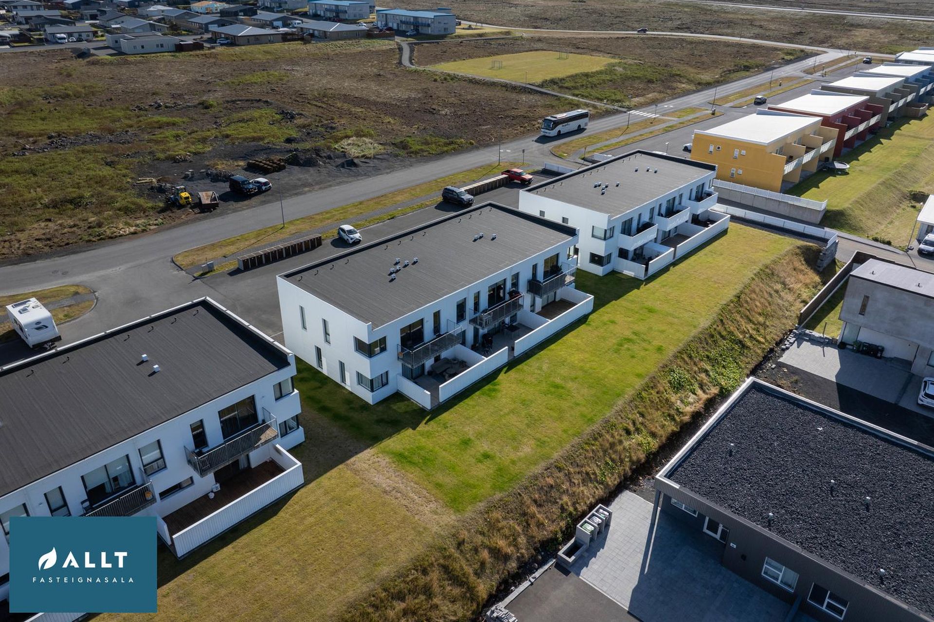 Trönudalur 11, 260 Reykjanesbær