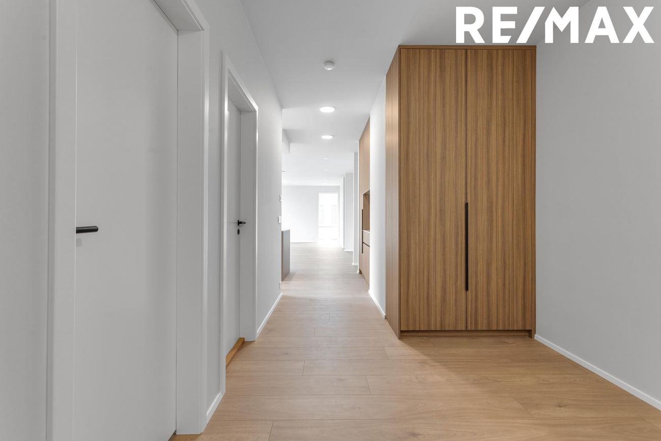 Hestamýri 1, 225 Garðabær