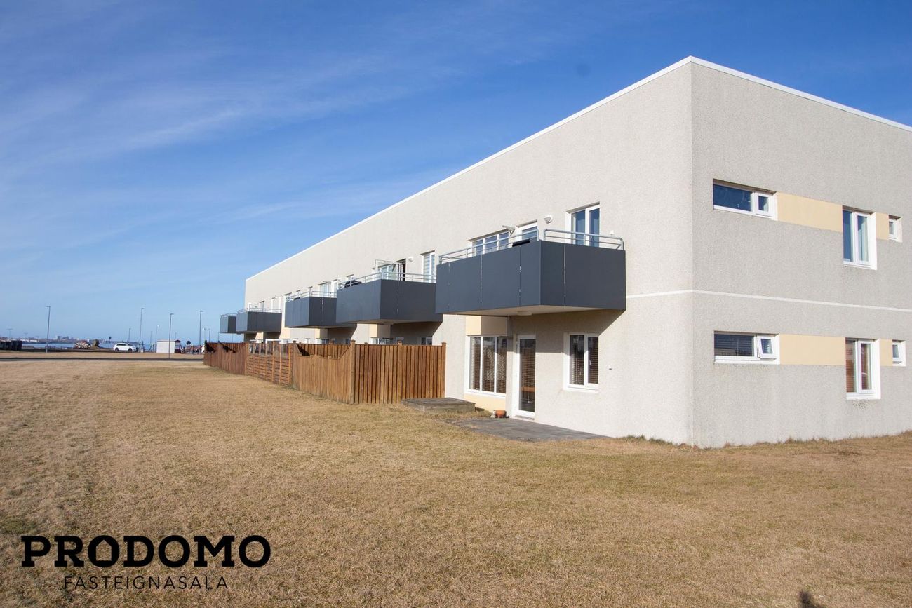 Tjarnabraut 16 - 0202, 260 Reykjanesbær