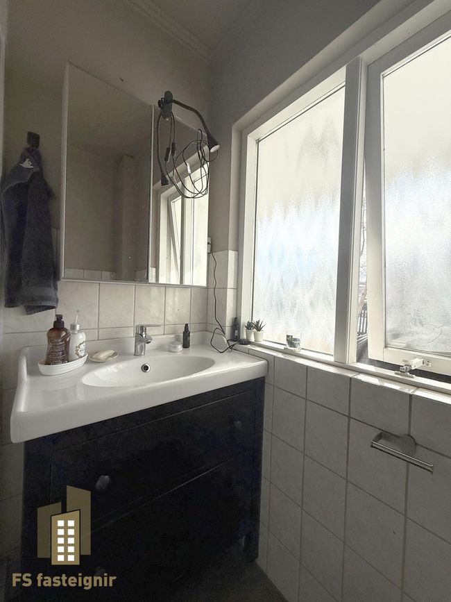 Álfabyggð 24, 600 Akureyri