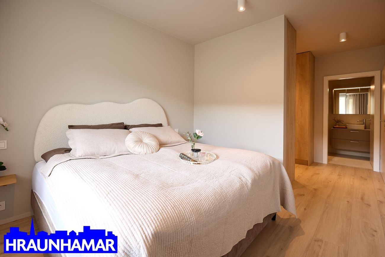 Baughamar 5, 221 Hafnarfjörður