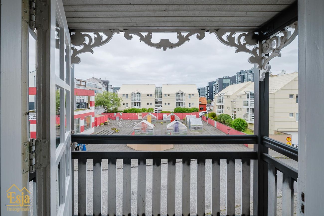 Hverfisgata 83, 101 Reykjavík