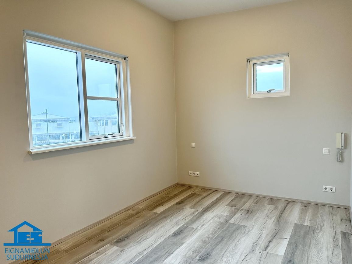 Tjarnabraut 14, 260 Reykjanesbær