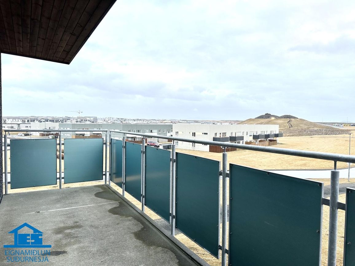 Tjarnabraut 14, 260 Reykjanesbær