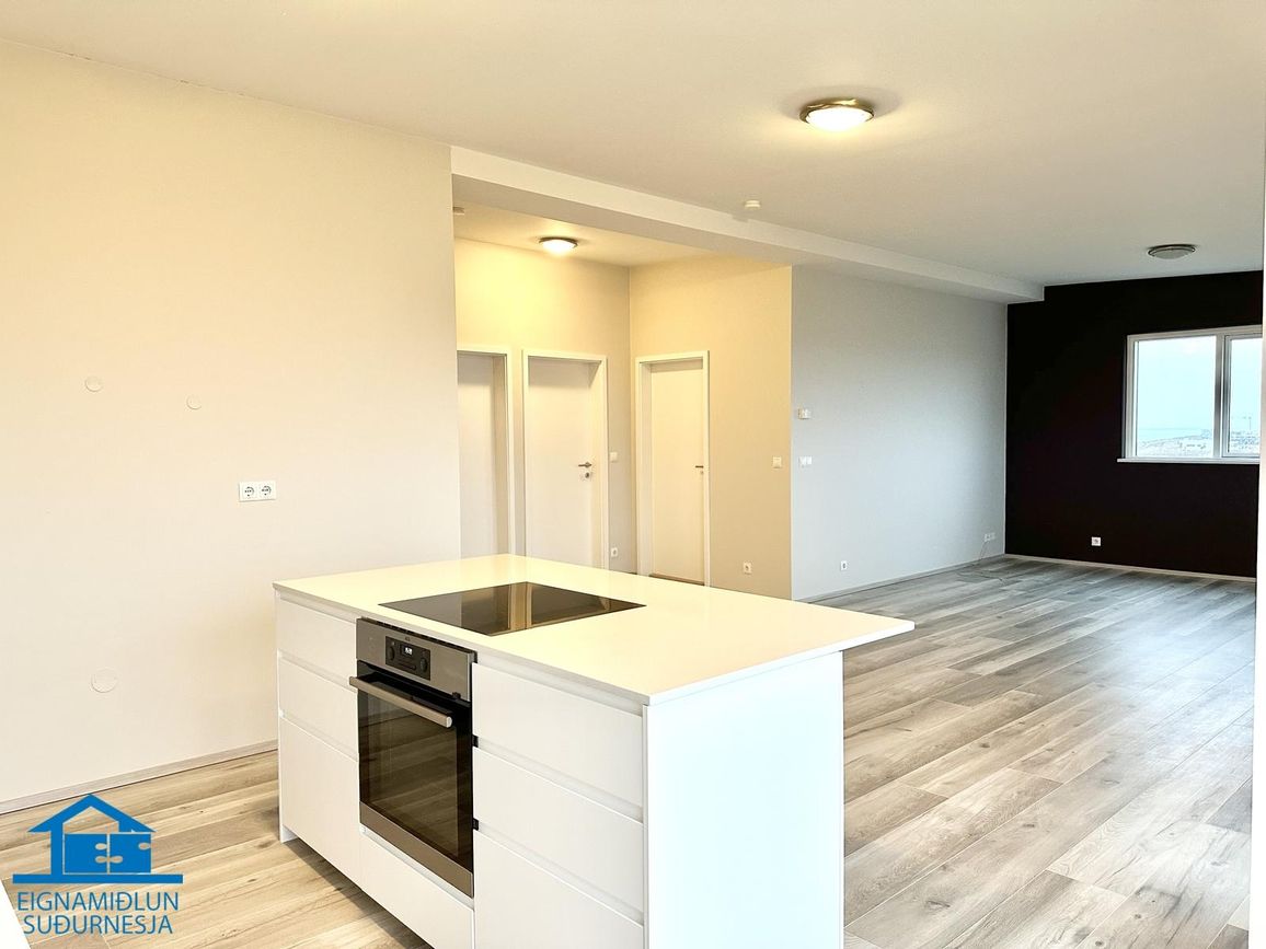 Tjarnabraut 14, 260 Reykjanesbær