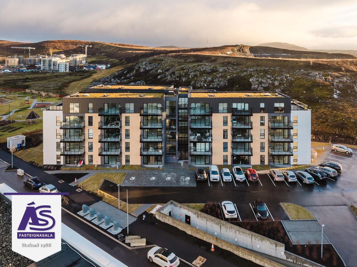 Áshamar 56, 221 Hafnarfjörður
