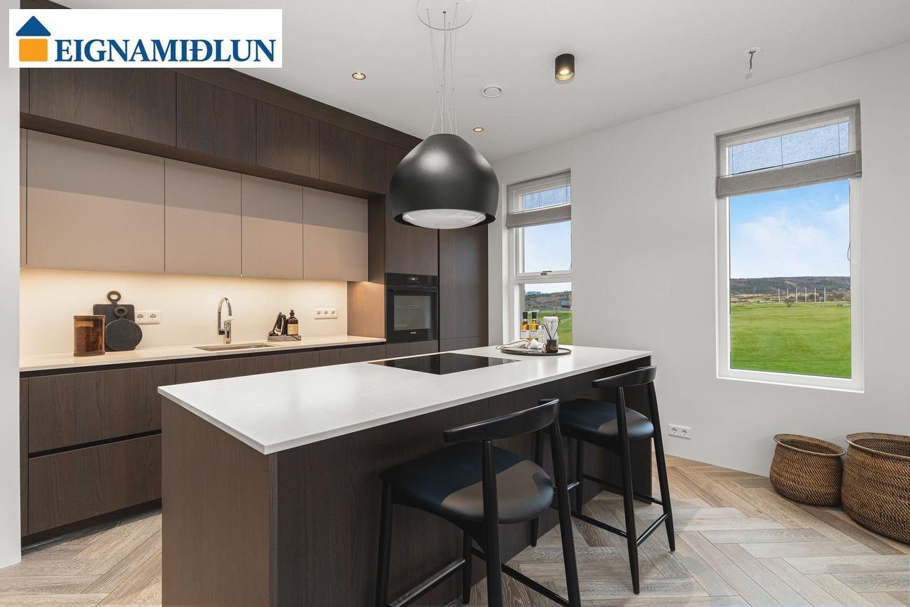 Vetrarbraut 4, 210 Garðabær