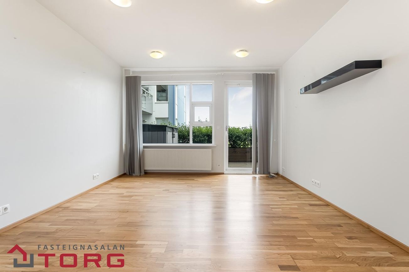 Strikið 10, 210 Garðabær