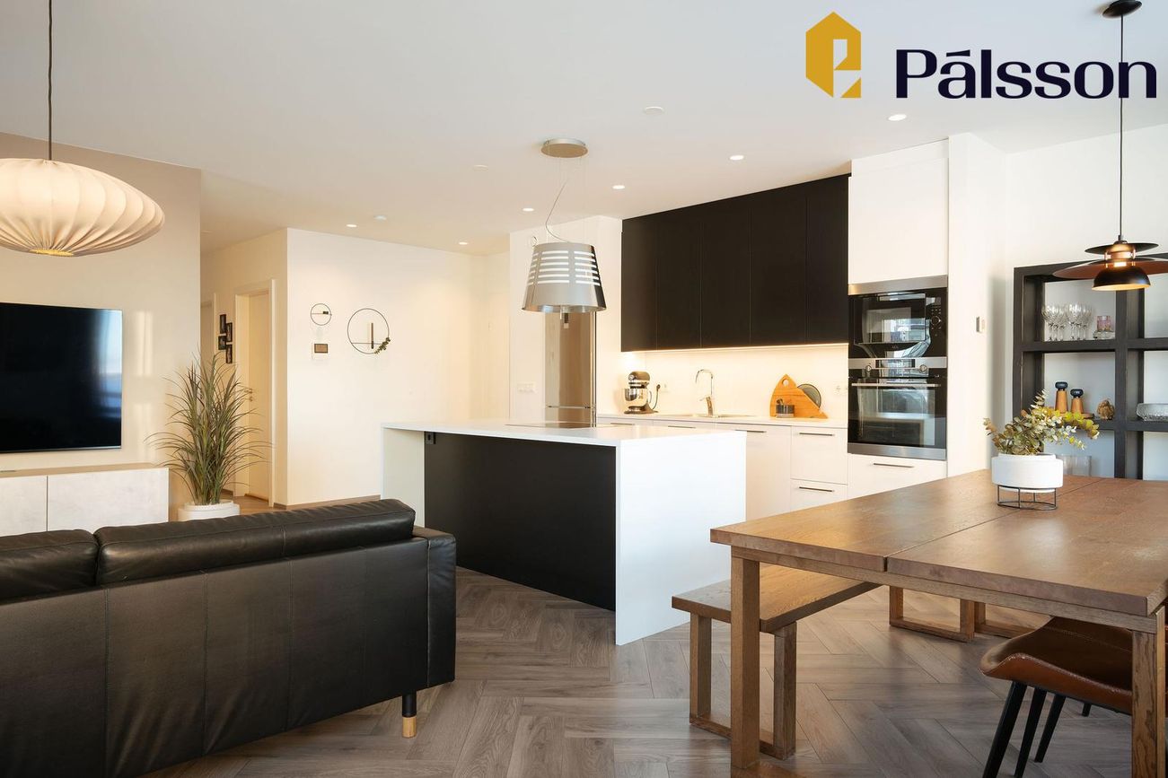 Naustavör 11, 200 Kópavogur