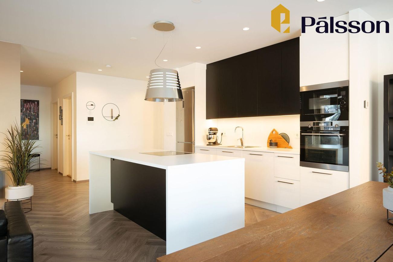 Naustavör 11, 200 Kópavogur