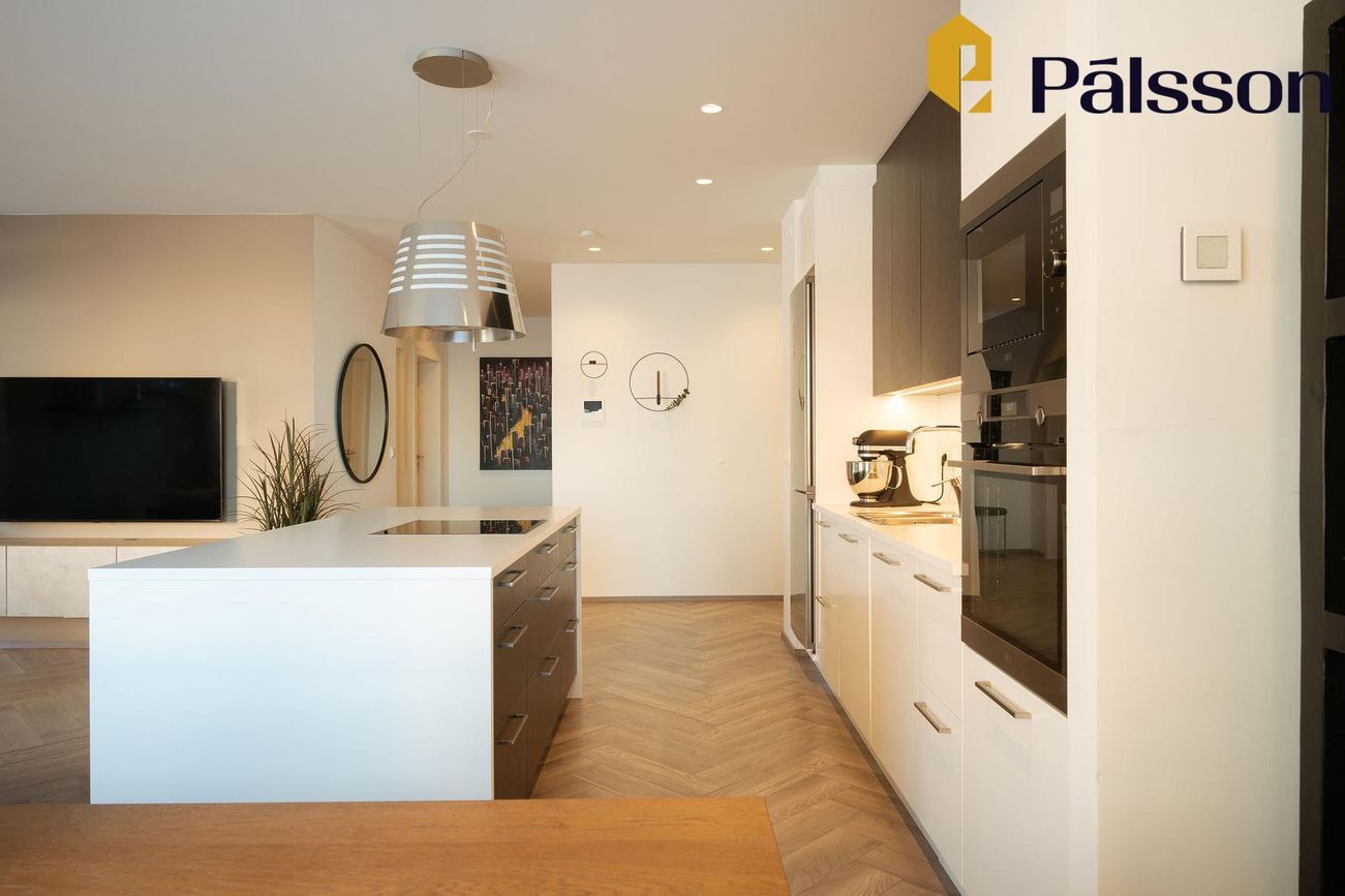 Naustavör 11, 200 Kópavogur